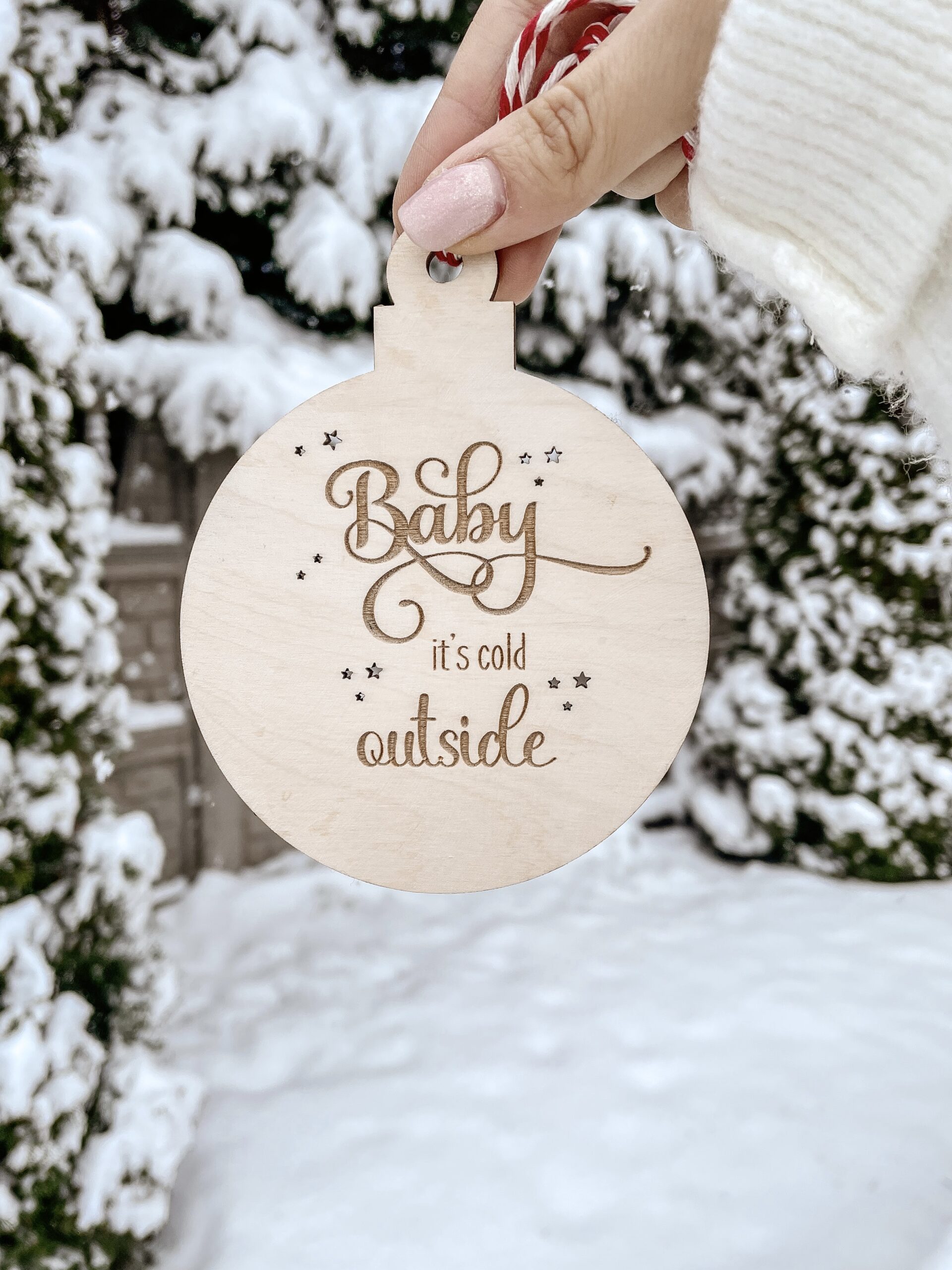 Bombka Baby it's cold