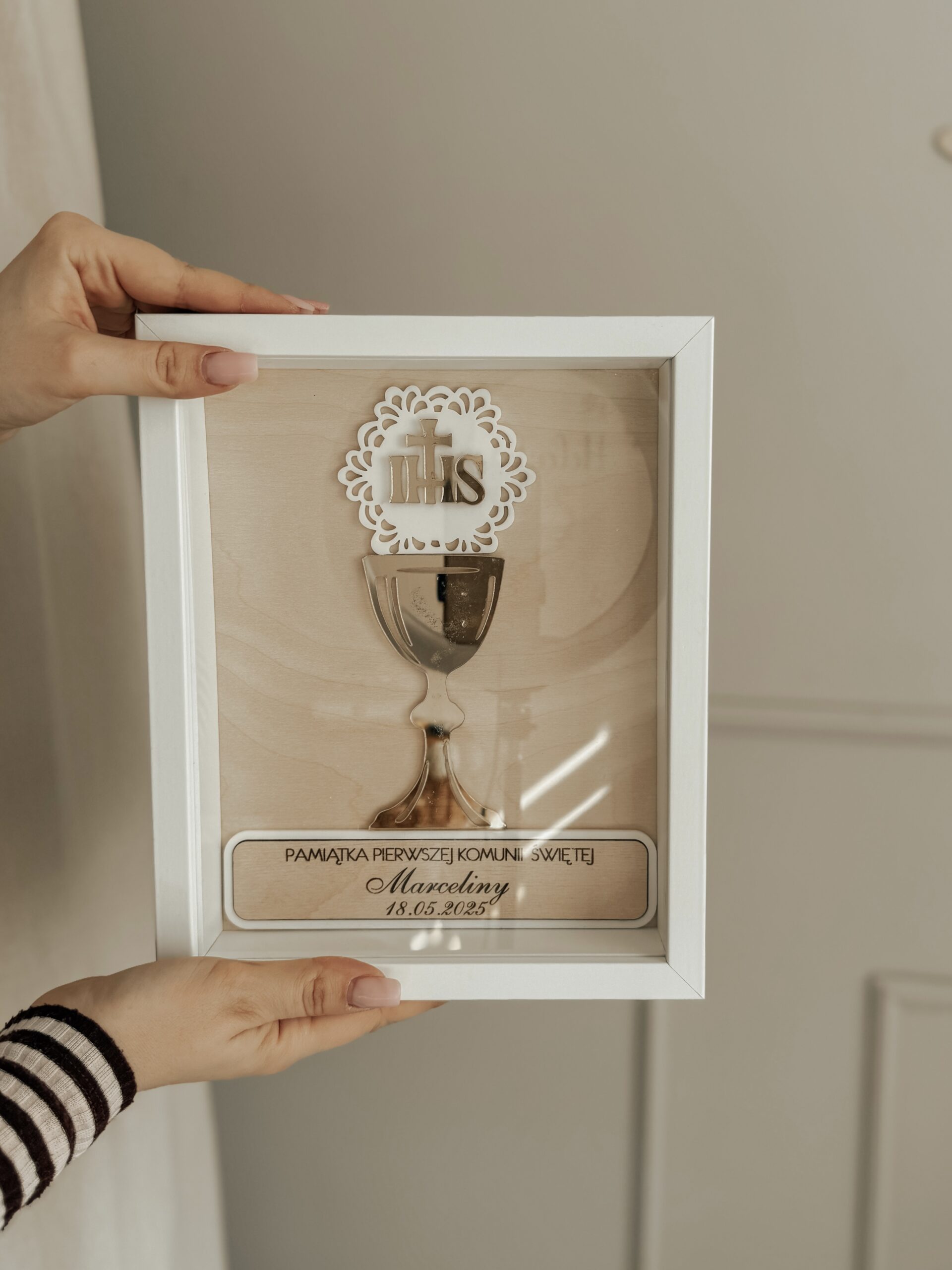 Pamiątka Komunii Świętej w ramce 3D wzór 1 - obrazek 3