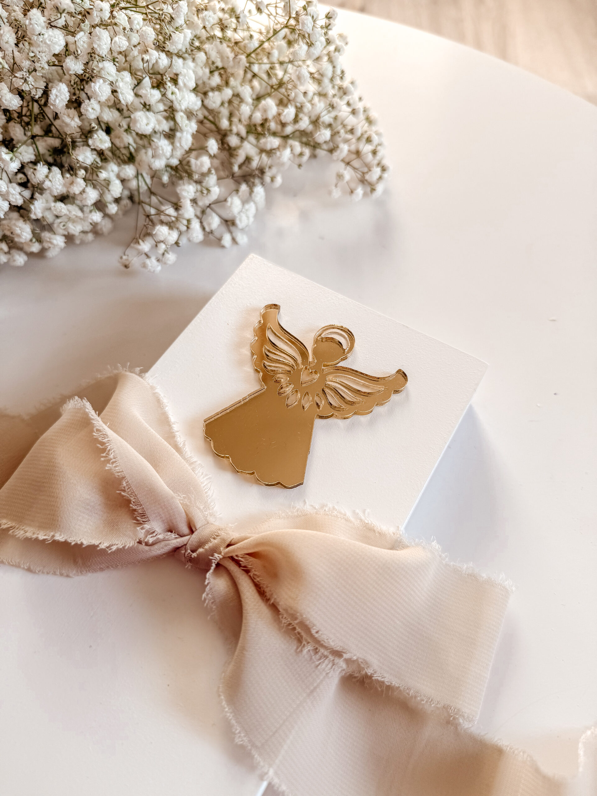 Pudełko prostokątne na Komunię Św. Wzór 9 (Aniołek złoty)