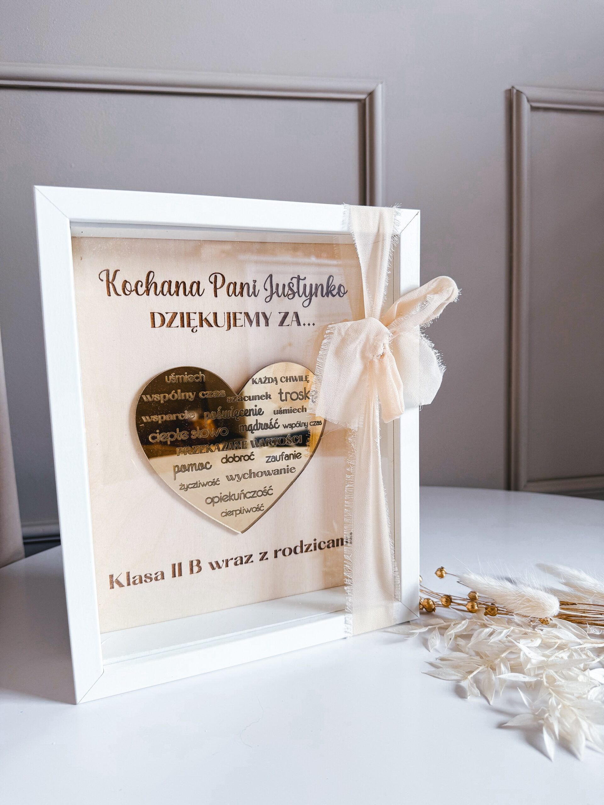 Ramka dla Nauczyciela "złote serce" - obrazek 3
