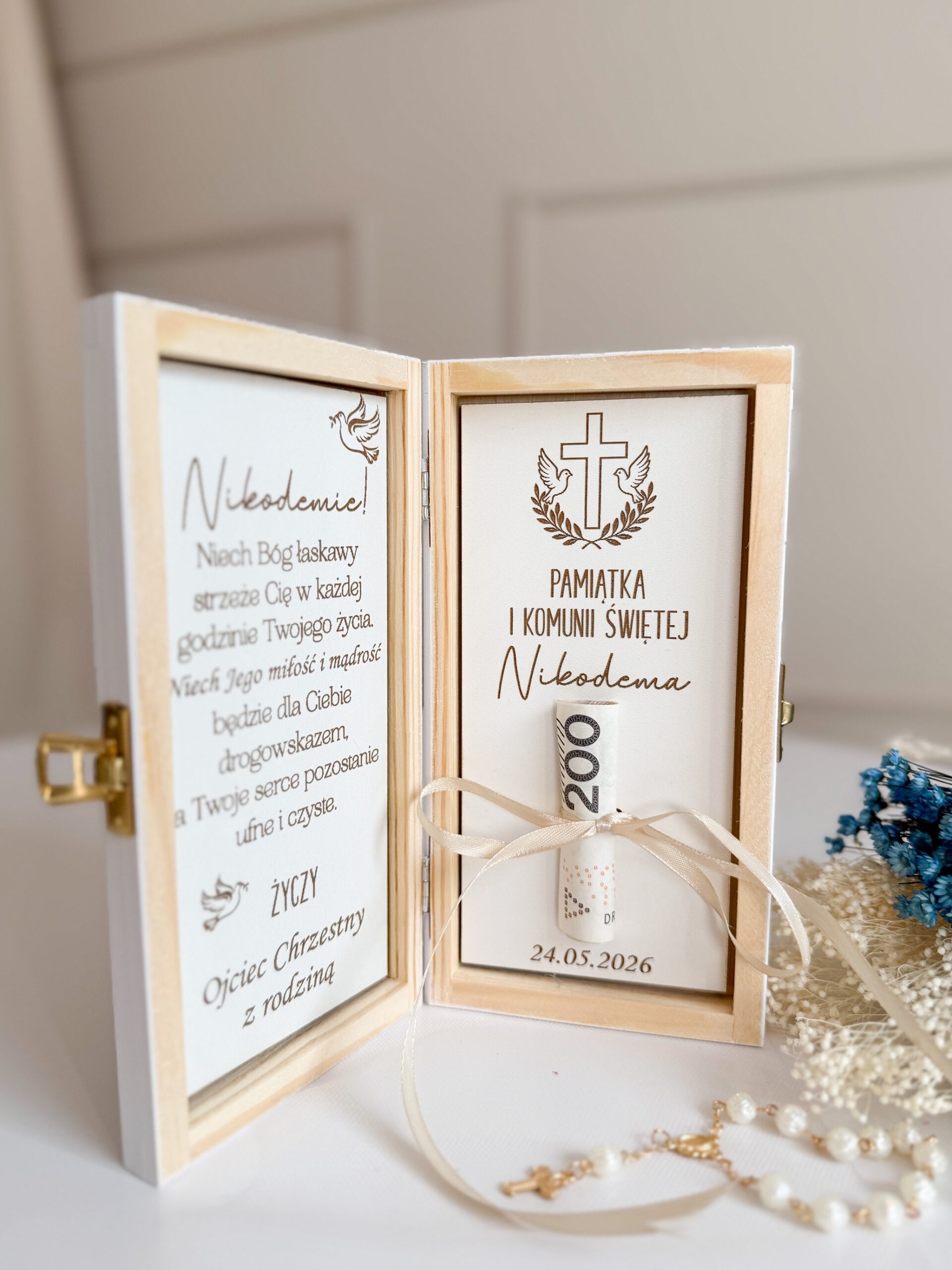 Pudełko prostokątne na Komunię Św. Wzór 13 (złoty gołąbek) - obrazek 3